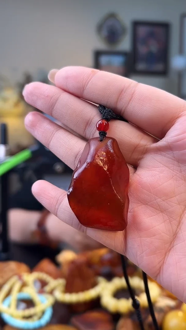 琥珀颈饰未镶嵌吊坠