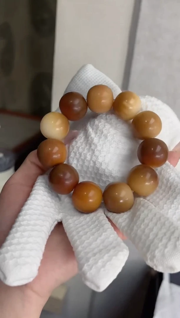 【闪购商品】菩提根/象牙果手串干磨苹果21mm手串v99