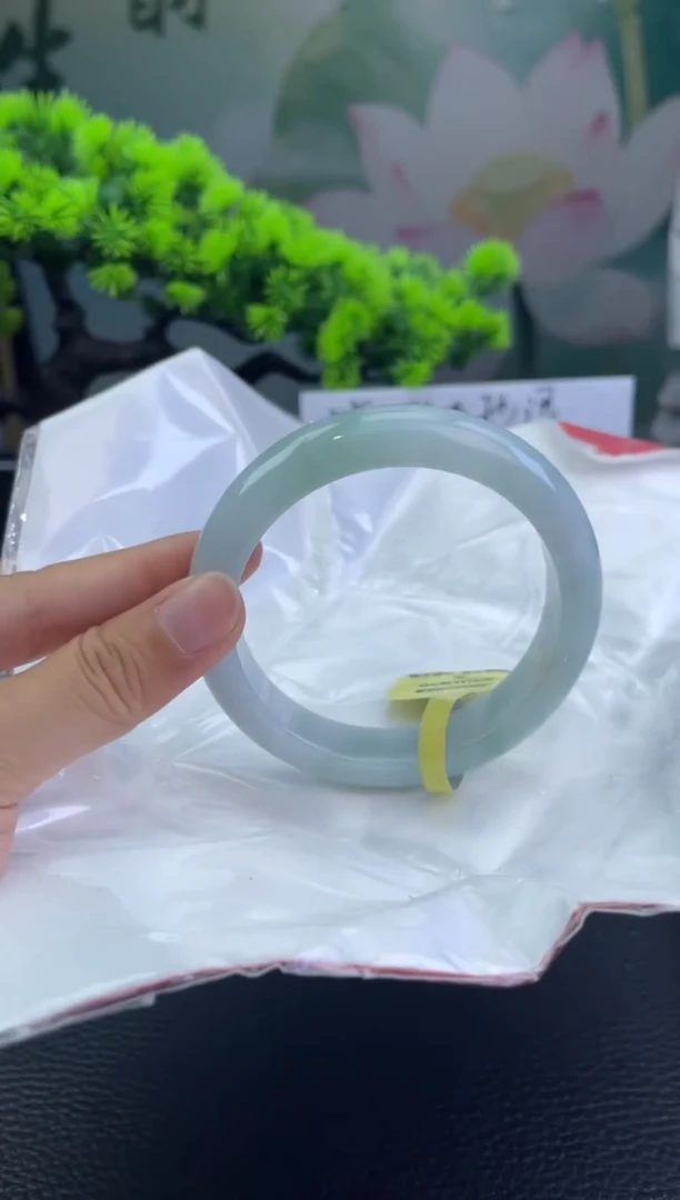 翡翠手镯未镶嵌4翡翠手镯