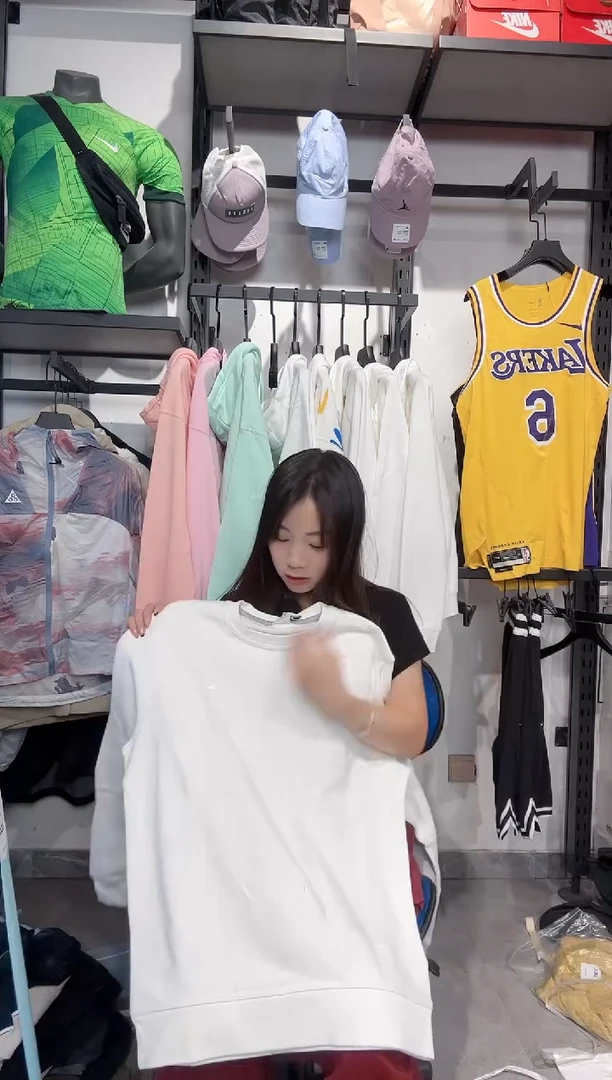 1233  编码 瑕疵款直播间过款为准 尺码