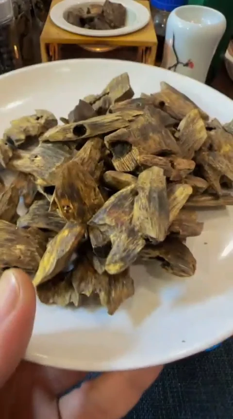 【闪购商品】沉香摆件棋楠乌身块料100克