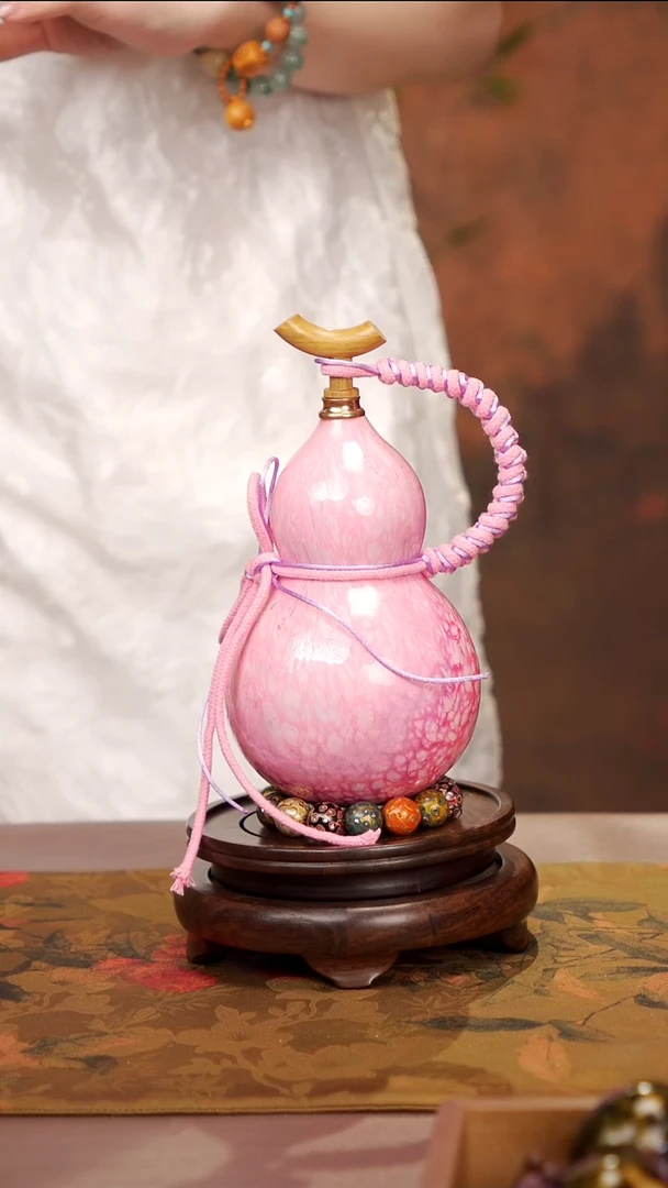 267易林漂漆酒葫芦------138