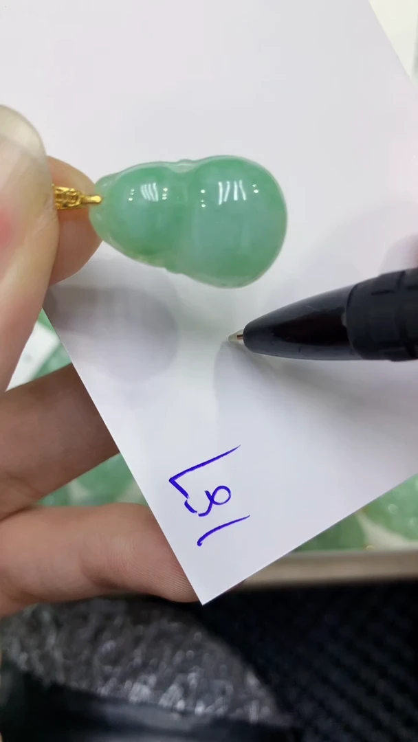 颈饰未镶嵌翡翠缅甸A货翡翠