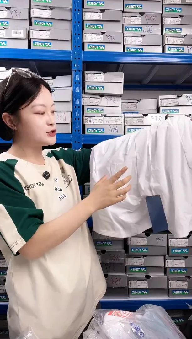 678号清仓衣服，不退不换！！男款L码