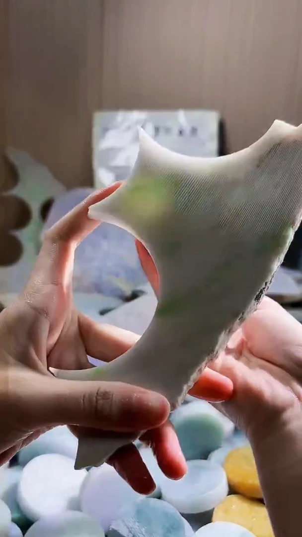 翡翠未镶嵌颈饰翡翠A货 温谭466