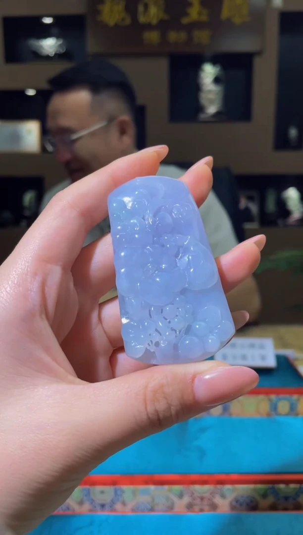 翡翠未镶嵌颈饰MFC0726059