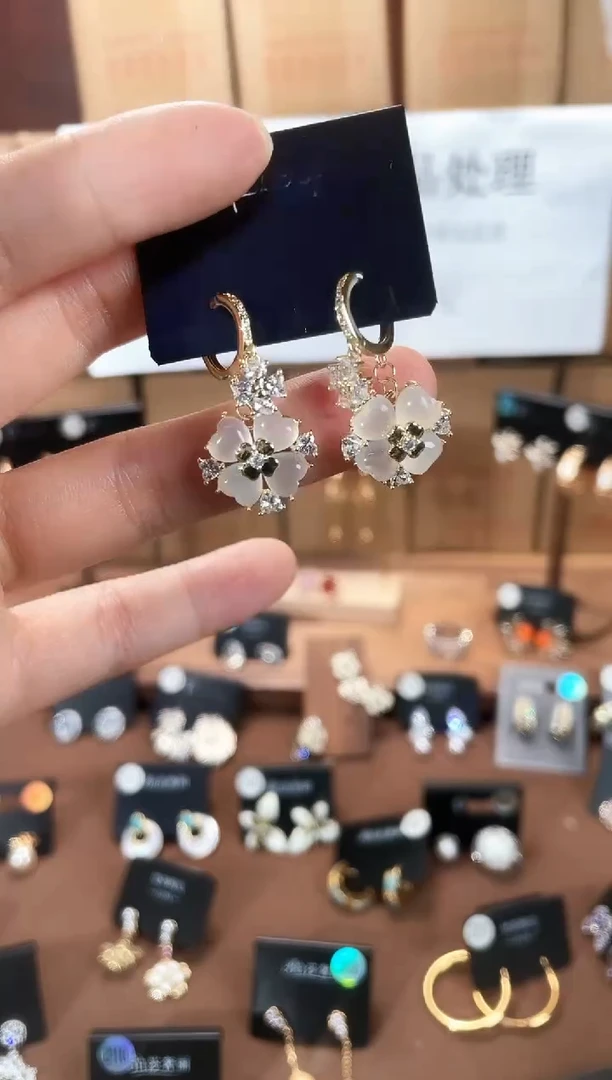 合金925银锆石里2018