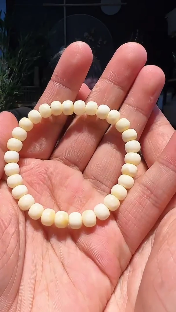 【闪购商品】蜜蜡手串未镶嵌瓷白单圈