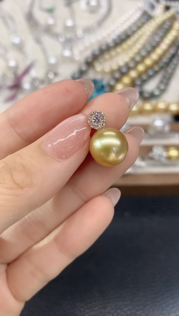 18K金镶嵌吊坠(不含链)海水珍珠A78