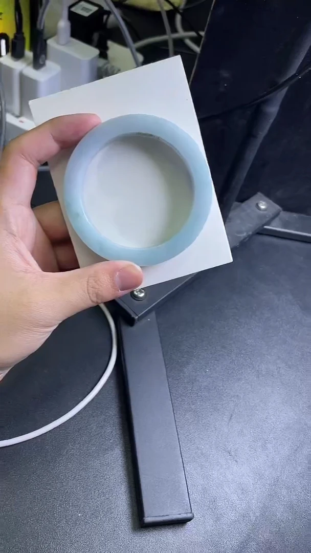 未镶嵌手镯定制翡翠御****?定制