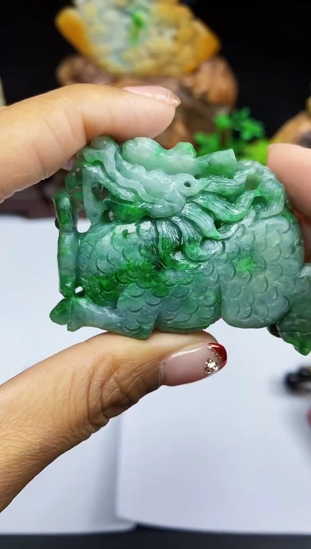 【闪购商品】翡翠颈饰未镶嵌翡翠A货