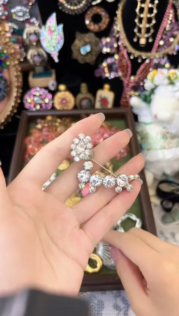 铁合金合成碳硅石004胸针