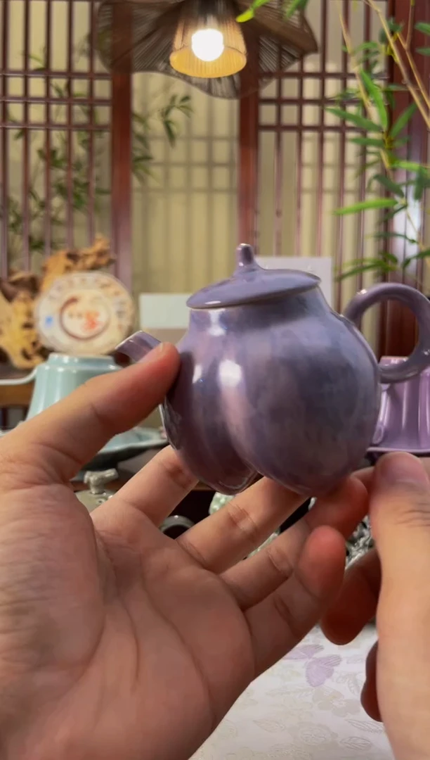 丁香紫手工粉引桃子壶
