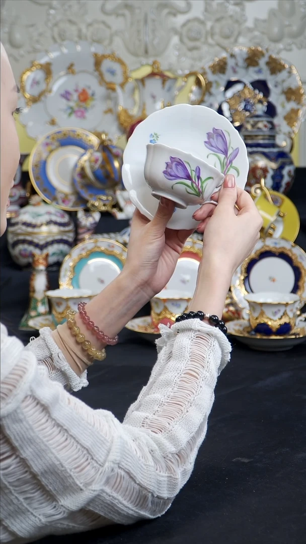 骨瓷婷婷中古器物如图所示124