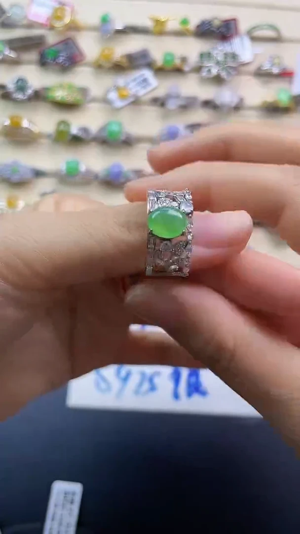 银S925镶嵌戒指翡翠翡翠 蛋面 银S925镶嵌