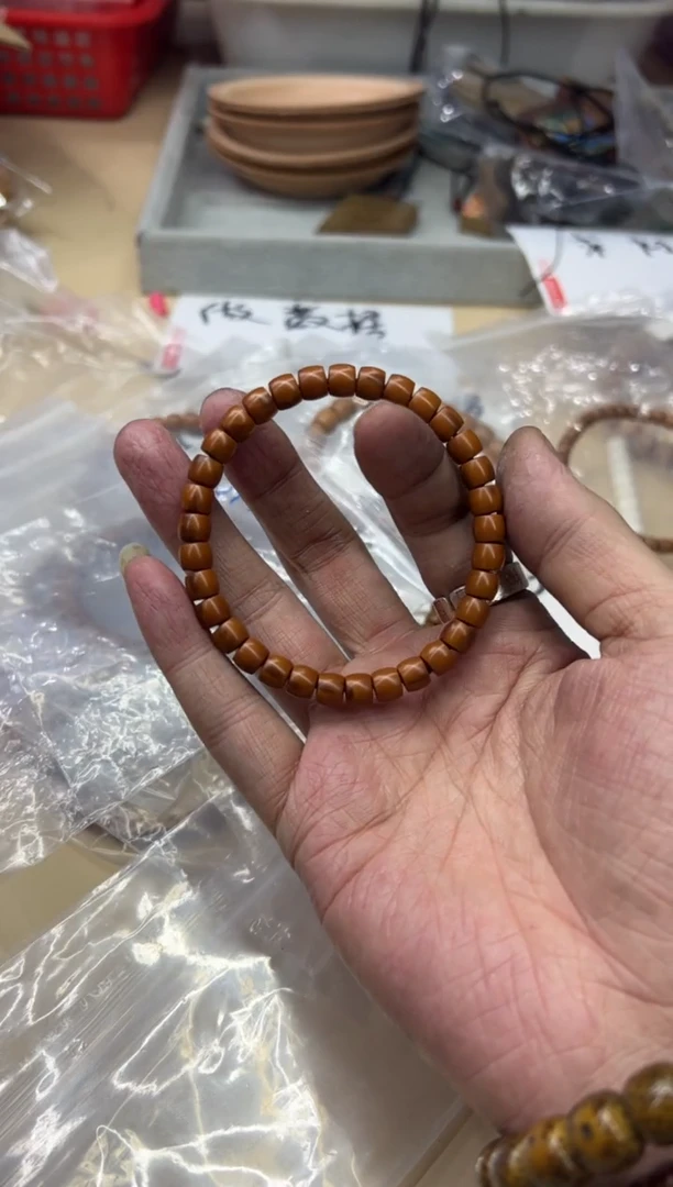 手串橄榄核080315 老挝核尖卡6.8