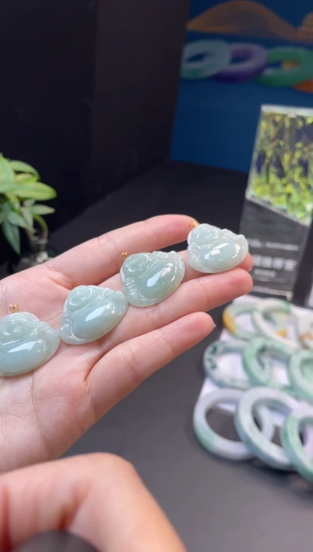 颈饰未镶嵌翡翠24110605B 多样性发一