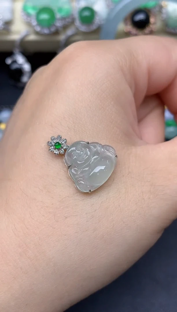 颈饰18K金镶嵌翡翠77-雪姐翡翠天天见