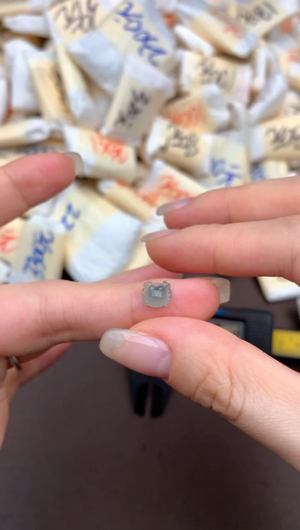 未镶嵌挂件翡翠—45