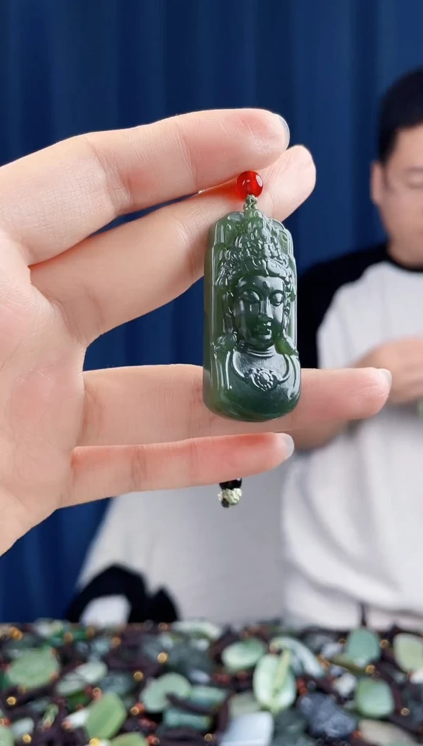 未镶嵌和田玉挂件拍一发一，多样性发货