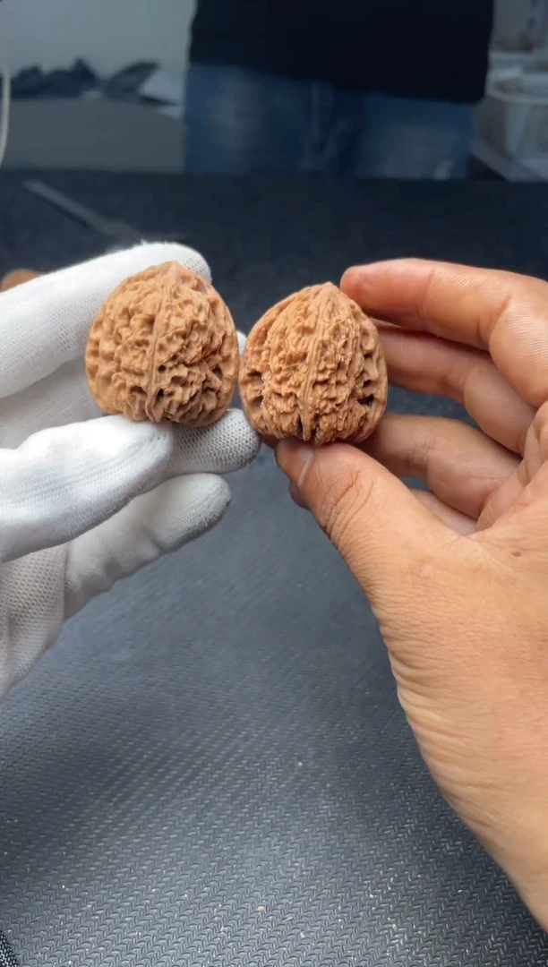 把件文玩核桃a173  南疆石 36尺