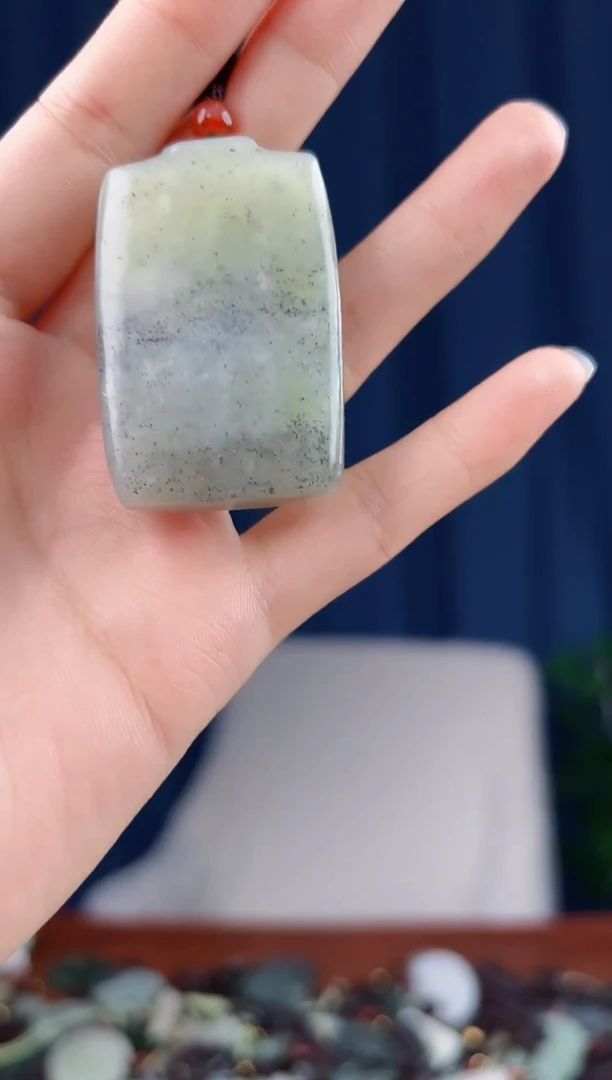 未镶嵌和田玉挂件拍一发一，多样性发货有棉