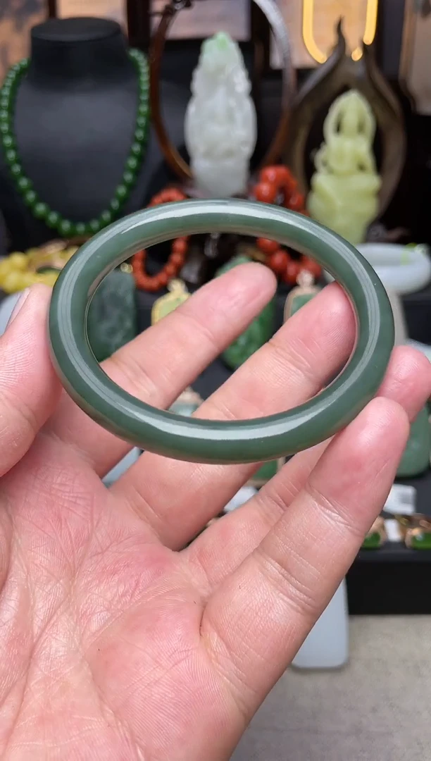 【闪购商品】和田玉手镯未镶嵌精品手镯