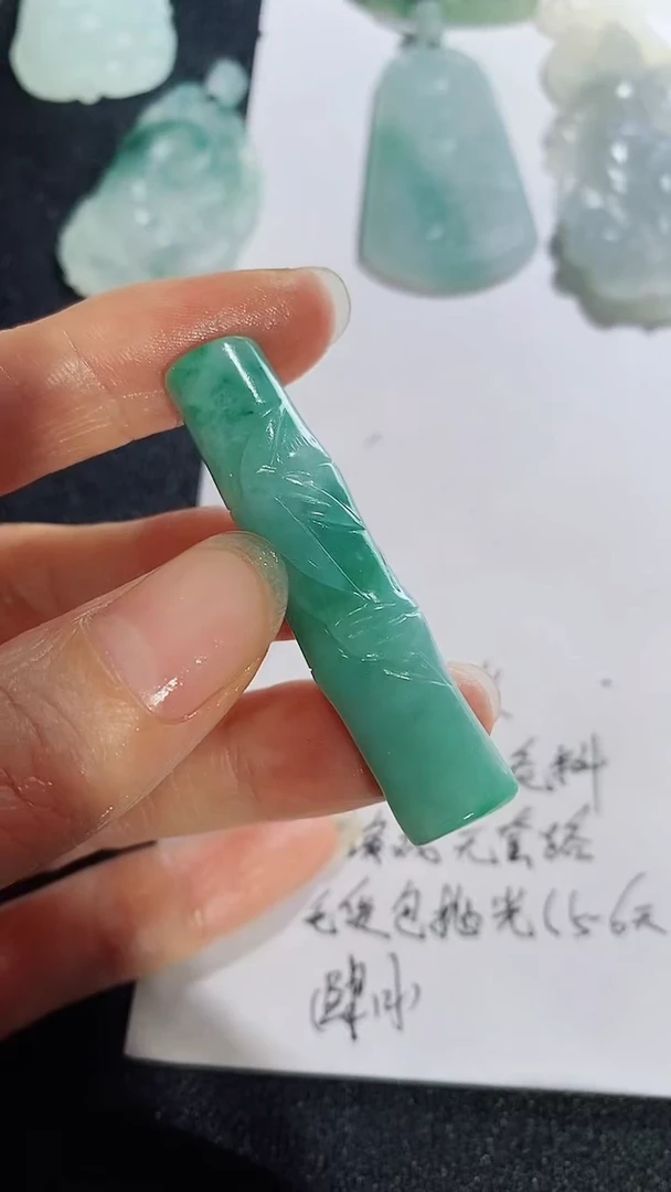 未镶嵌定制翡翠23123151823132