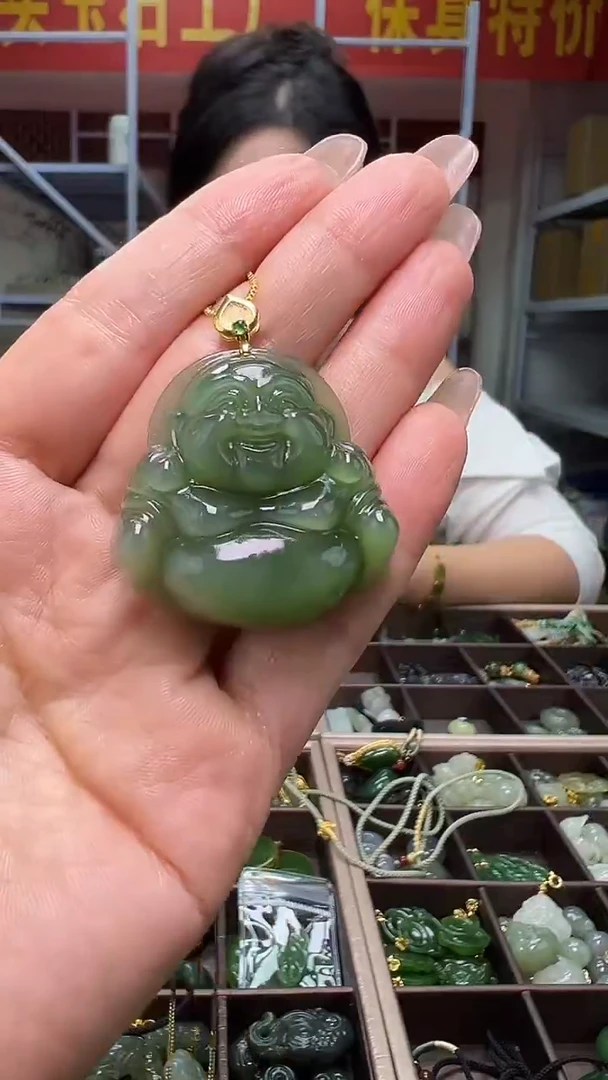 颈饰18K金镶嵌和田玉(多样性发货.发其一）10.5.18