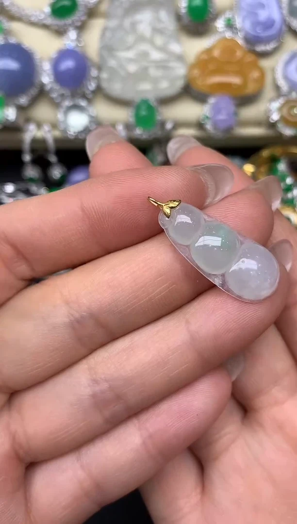 翡翠未镶嵌颈饰34-雪姐翡翠天天见