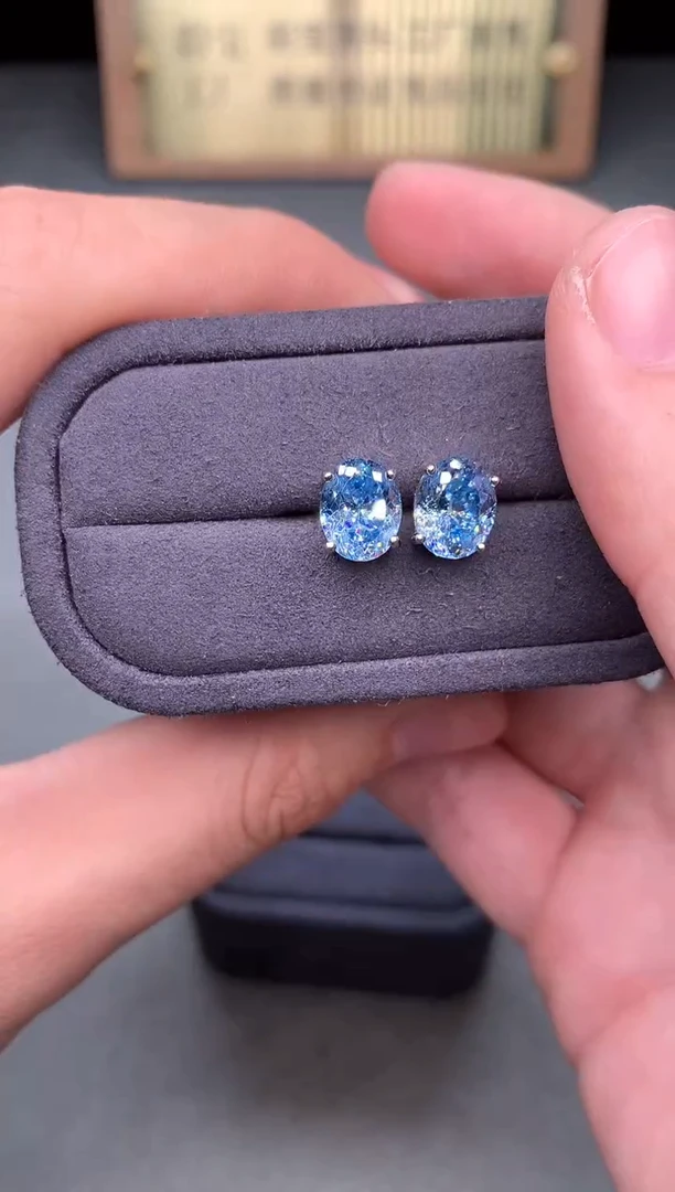 银S925镶嵌耳钉海蓝宝石2222