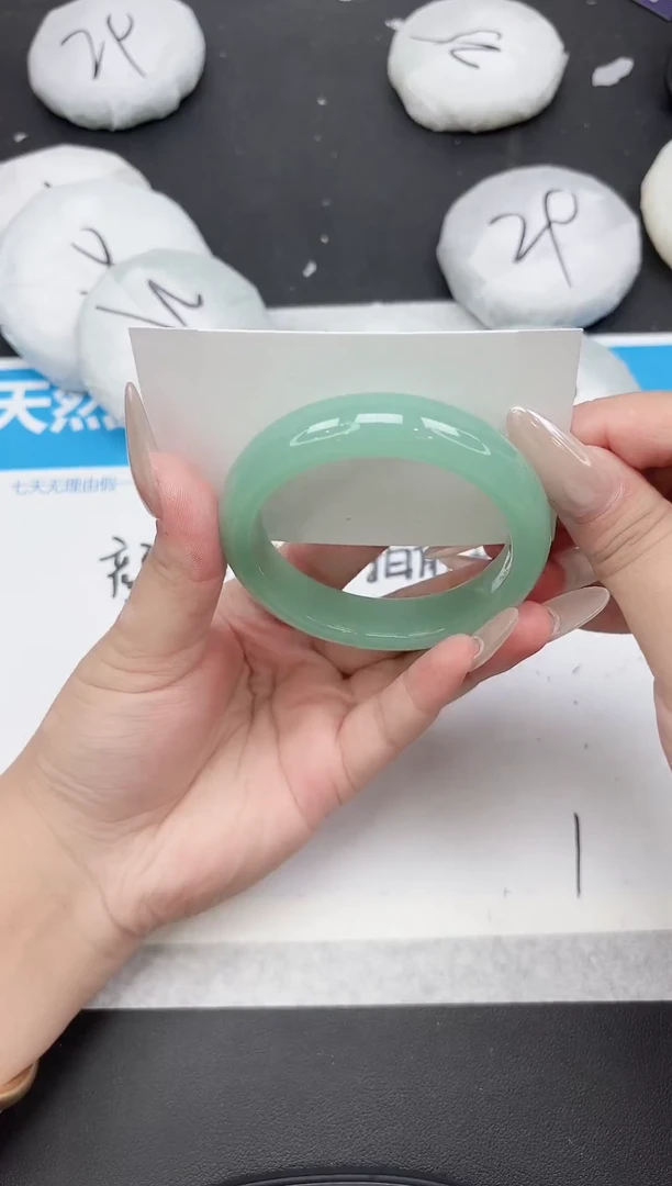 未镶嵌手镯石英质玉355-58