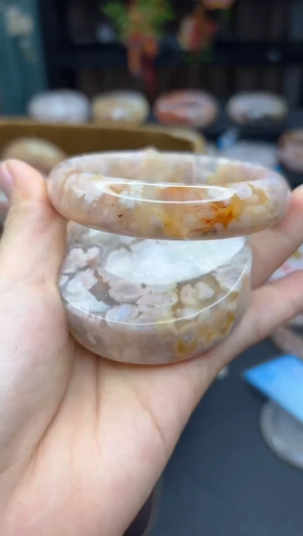 【闪购商品】石英质玉手镯未镶嵌2110（62圈赠送镯心）