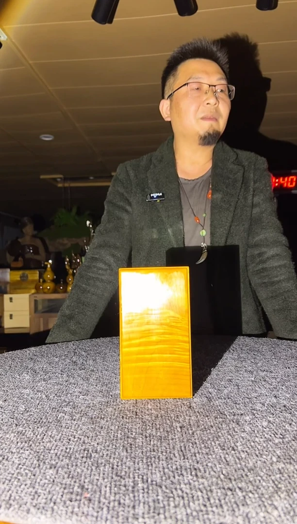 金丝楠木雕款天*金丝楠木摆件