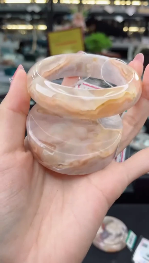 【闪购商品】石英质玉手镯未镶嵌59圈口（赠品镯心）3569210