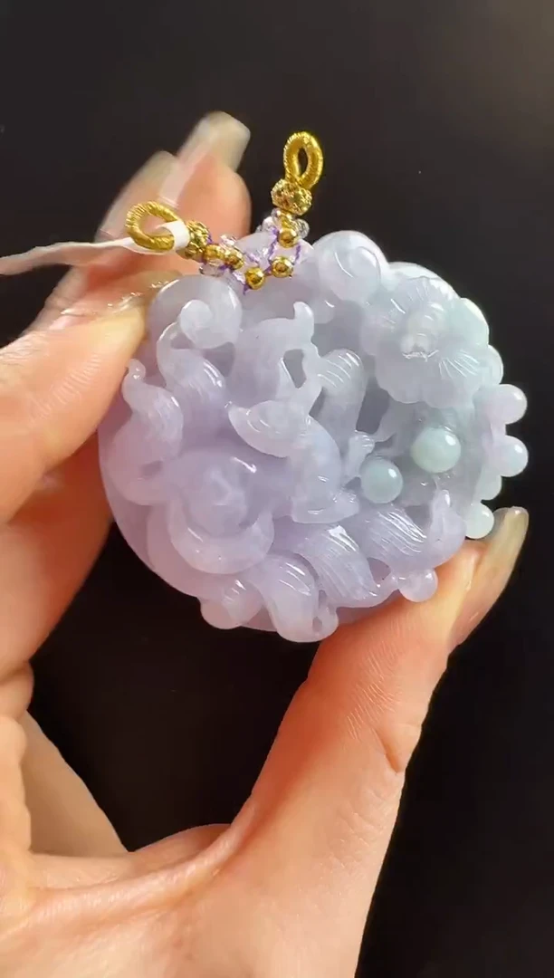 颈饰未镶嵌翡翠九尾