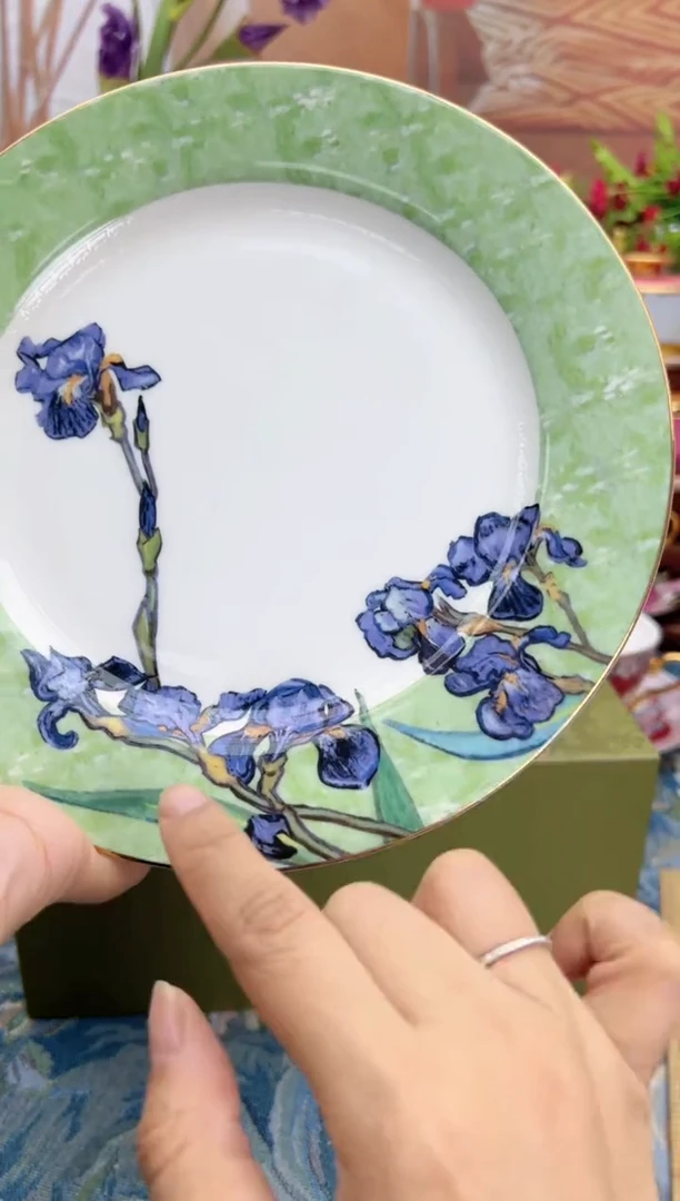 瓷片自然写生鸢尾花系列8寸平盘