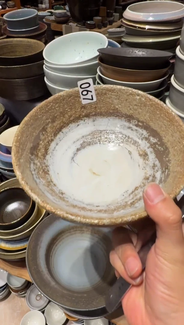 瓷ꫛ**?67 微瑕粗陶棕色面碗1个