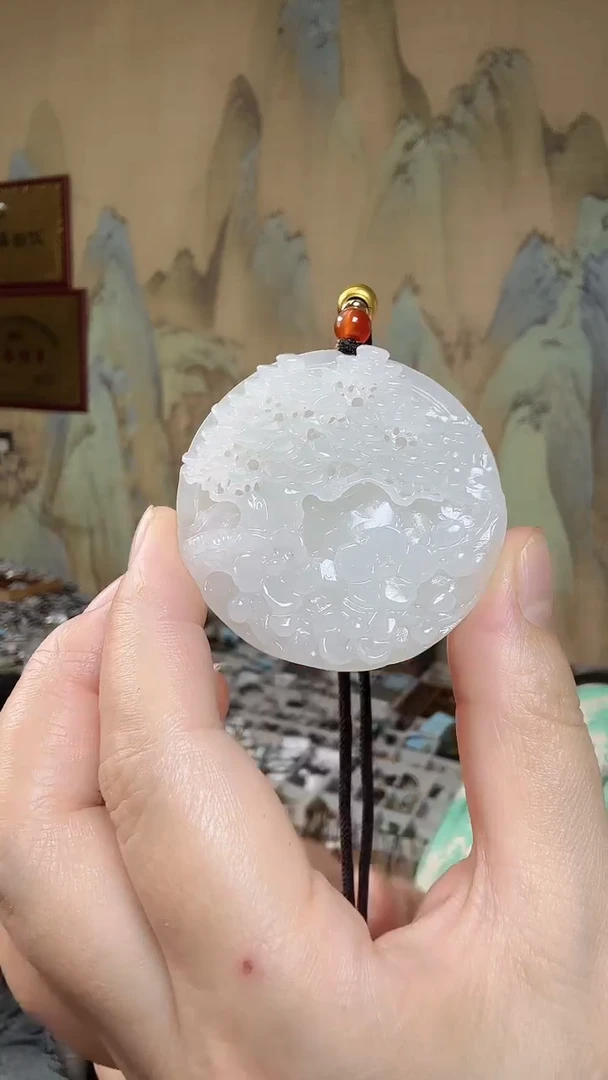颈饰未镶嵌和田玉.