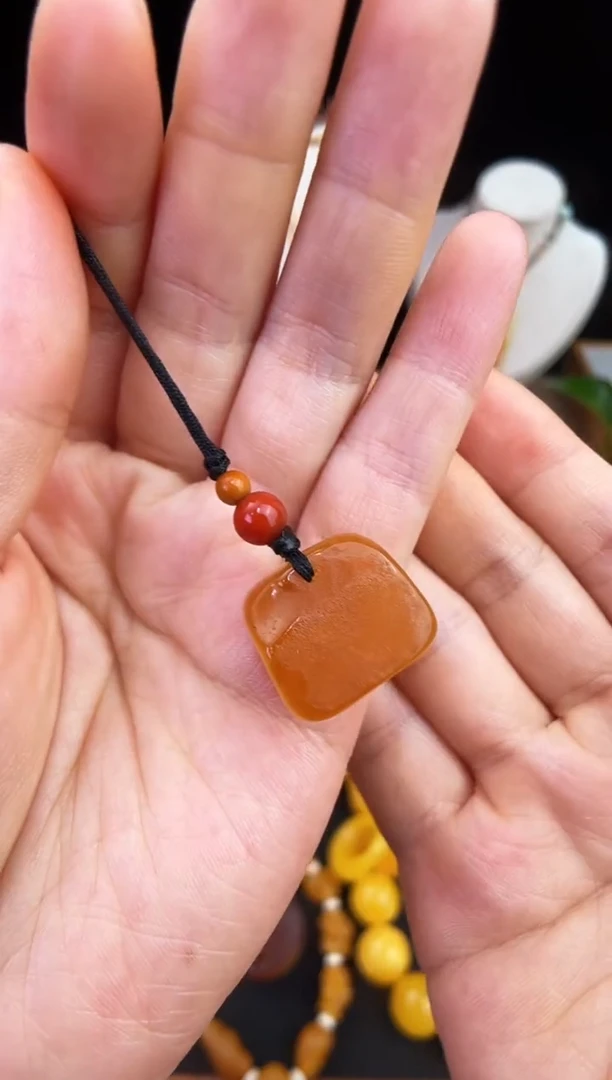 琥珀未镶嵌珠宝奇石柒月