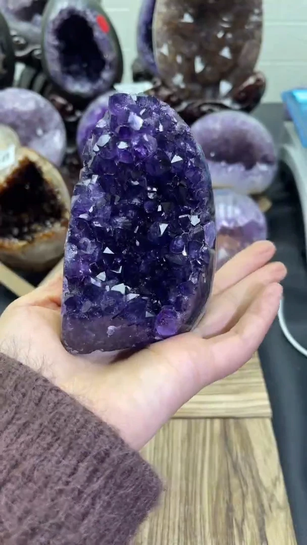 未镶嵌大型摆件（非配饰）紫晶402号摆件