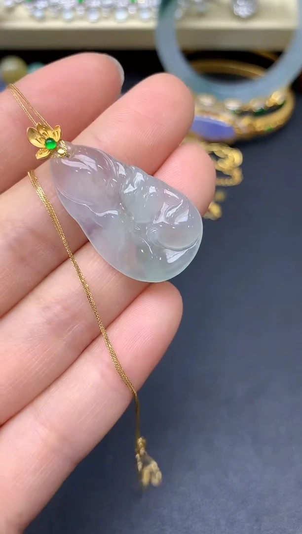 颈饰18K金镶嵌翡翠200-雪姐翡翠天天见