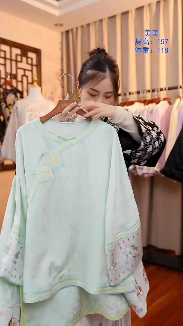 刺绣桑蚕丝非遗苏绣服饰