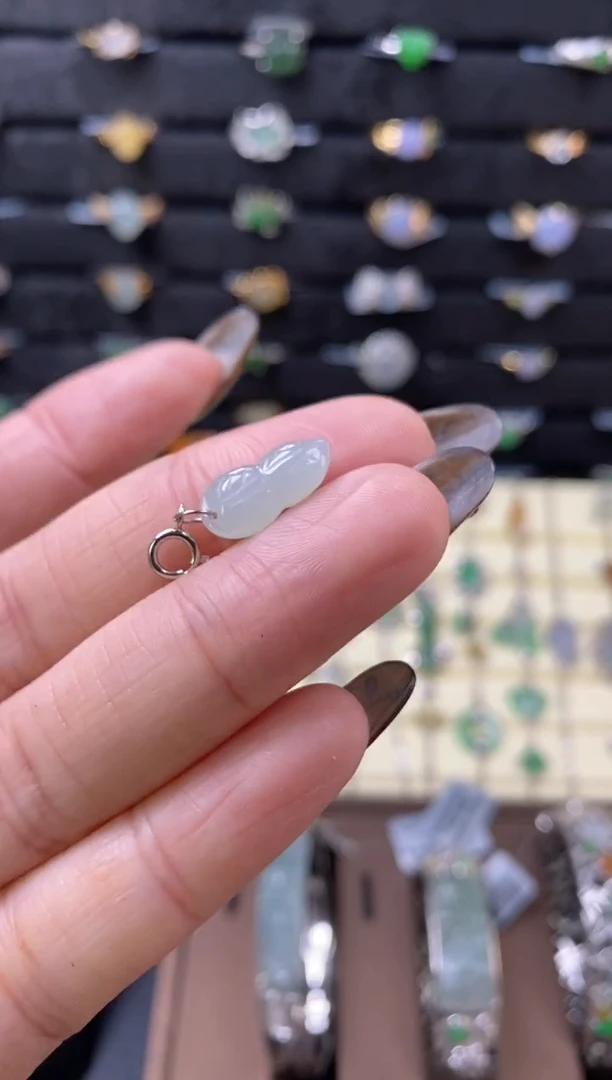 颈饰银S925镶嵌翡翠12570