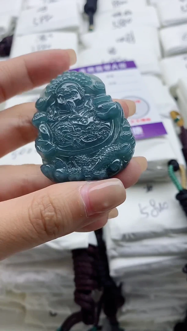 颈饰未镶嵌翡翠8