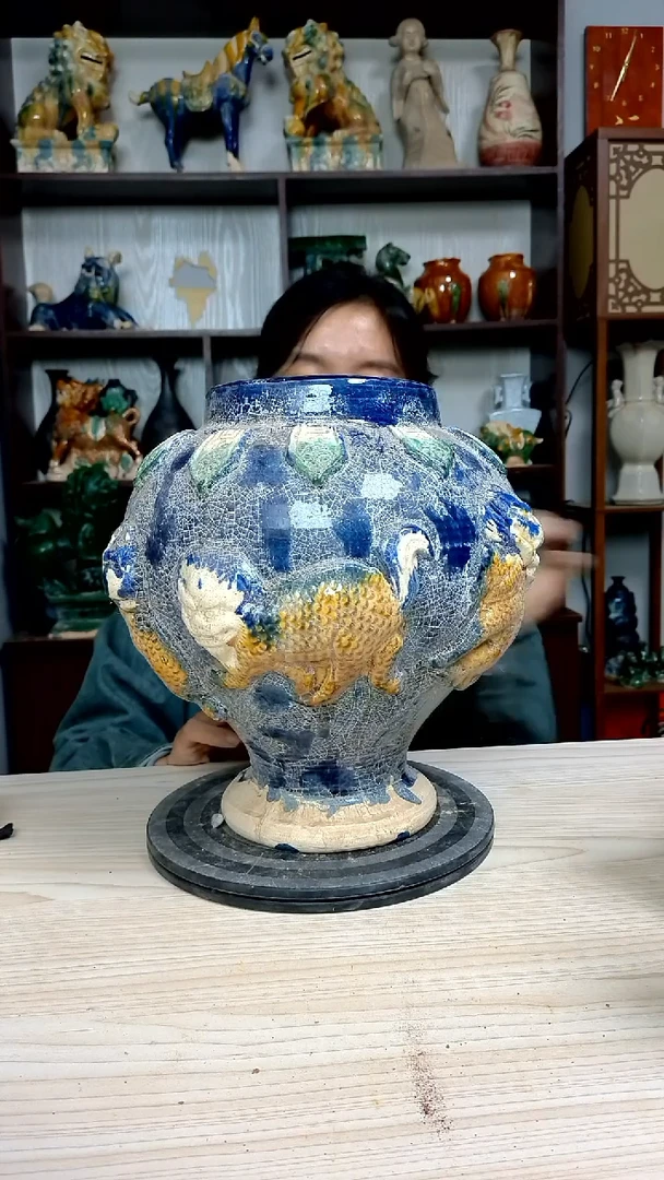 经典精美复古风格瓷器