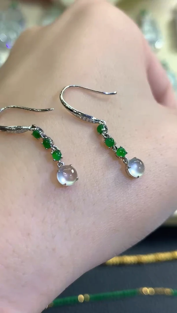 18K金镶嵌翡翠耳饰秋日珠宝W12