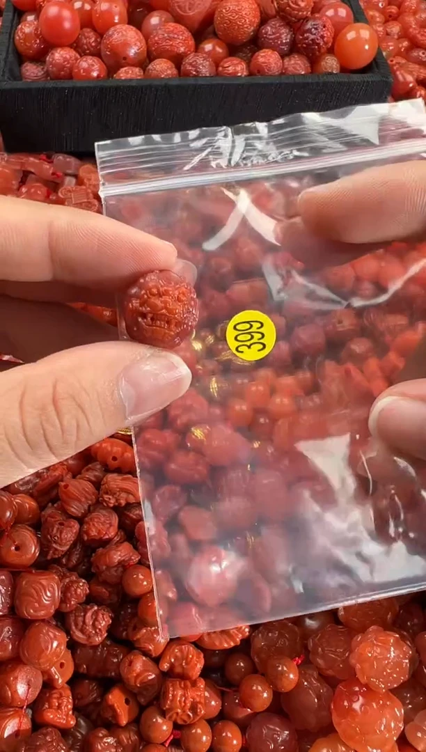 【闪购商品】南红玛瑙颈饰未镶嵌1