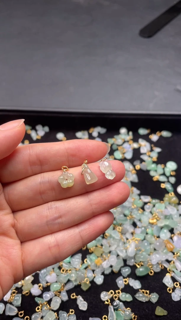翡翠银S925镶嵌吊坠(不含链)3个  131