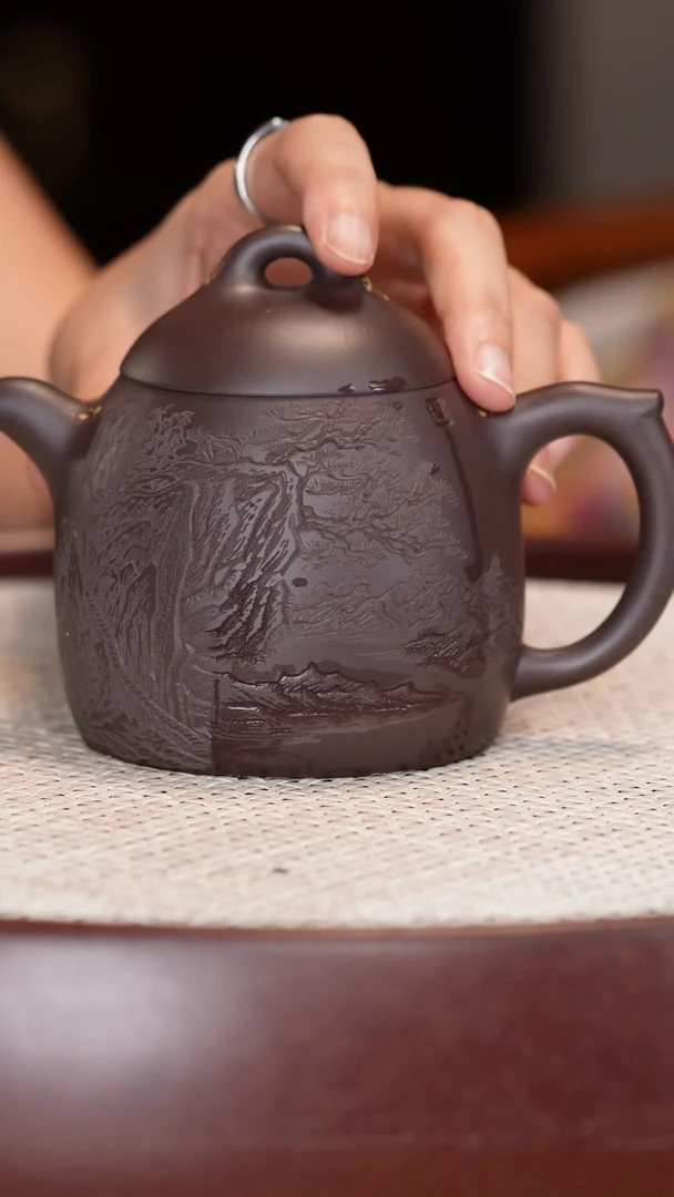 茶壶紫砂【张彩萍】秦权 黑墩头 260cc